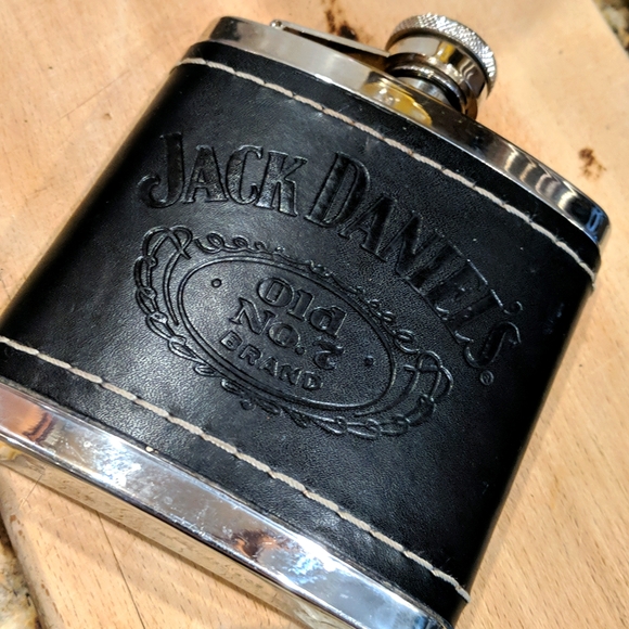 Jack Daniels Accessories Jack Daniels Metalleather Etched Flask